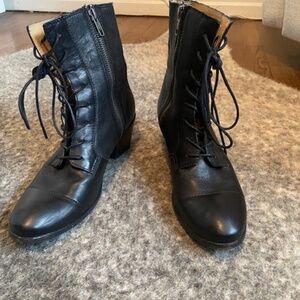 Classic Frye Boot - Booties Black Size 7